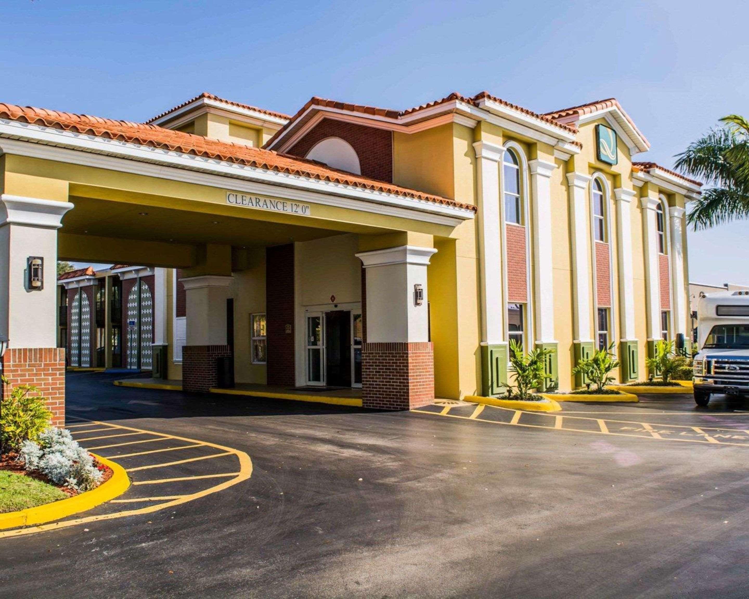 Quality Inn Airport - Cruise Port Tampa Exterior foto